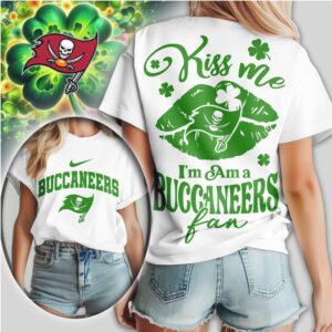 Tampa Bay Buccaneers Kiss Me I'm A Fan St. Patrick's Day Women's Football Shirt
