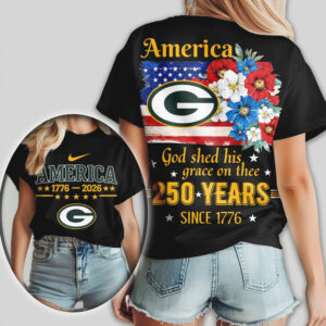Green Bay Packers America 250 Years 1776 2026 Patriotic Floral Football Fan Shirt Green Bay Packers America 250 Years 1776 2026 Patriotic Floral Football Fan Shirt