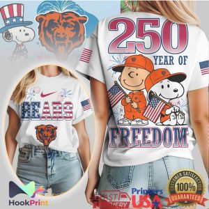 Chicago Bears Snoopy & Charlie Brown 250 Year of Freedom T Shirt