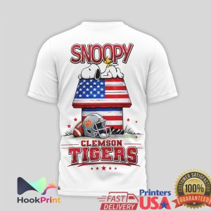 Clemson Tigers Snoopy Charlie Brown Patriotic US Flag Football T Shirt