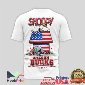 Oregon Ducks Snoopy and Charlie Brown American Flag Football T Shirt