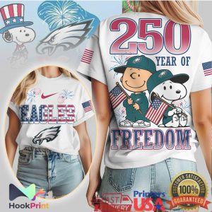 Philadelphia Eagles Snoopy 250 Year Of Freedom American Flag T Shirt