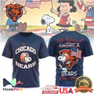 Chicago Bears Snoopy 250 Years of America Never Fade NFL Fan T Shirt