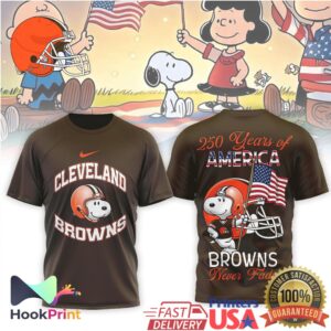 Cleveland Browns Peanuts Snoopy 250 Years of America Never Fade Vintage Fans T Shirt