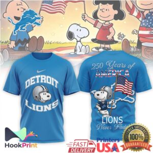 Detroit Lions Peanuts Snoopy 250 Years of America Never Fade Vintage Fans T Shirt