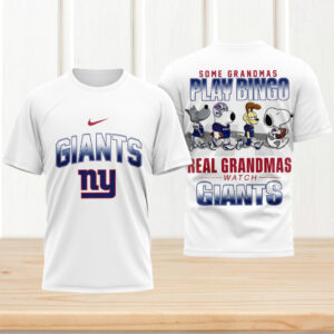 New York Giants Real Grandmas Watch Giants Funny Dog Characters Gift T Shirt