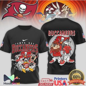 Tampa Bay Buccaneers x Looney Tunes Daffy & Taz NFL T Shirt Tampa Bay Buccaneers x Looney Tunes Daffy & Taz NFL T Shirt